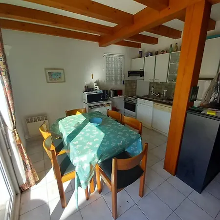 Holiday home Maison De 4 A Deux Pas De La *
